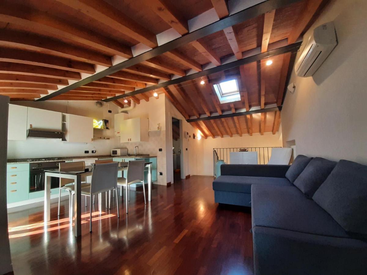 Appartamento Sui Tetti Di Parme Extérieur photo